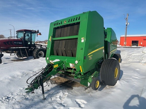 2021 John Deere 560M Baler/Round