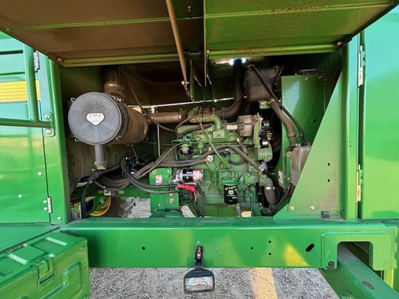 2009 John Deere 4895 Windrower