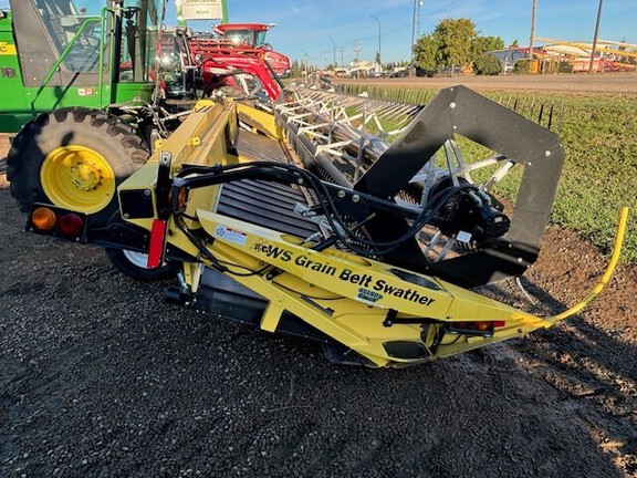 2009 John Deere 4895 Windrower