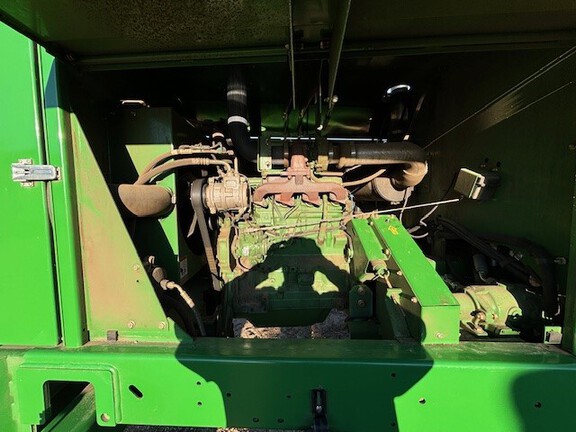 2009 John Deere 4895 Windrower