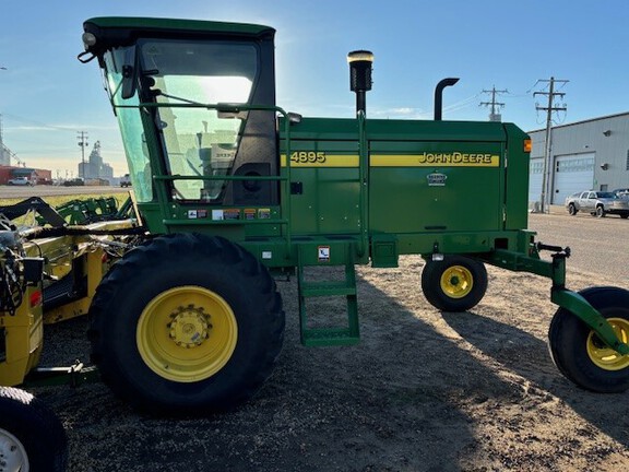 2009 John Deere 4895 Windrower