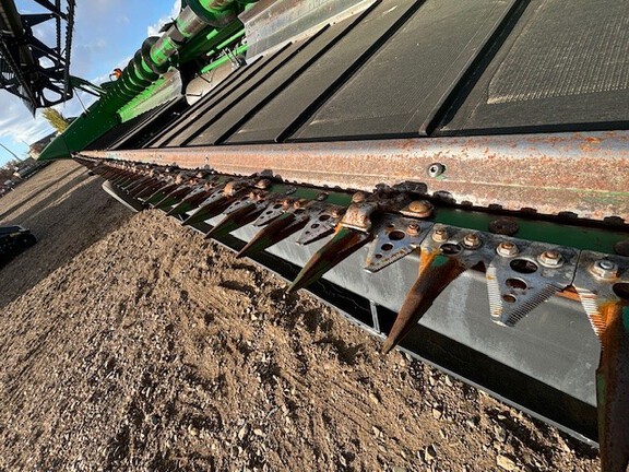 2014 John Deere 635D Header Combine