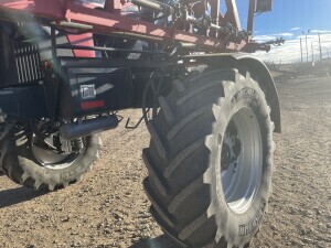 2014 Case IH Patriot 3330 Sprayer/High Clearance