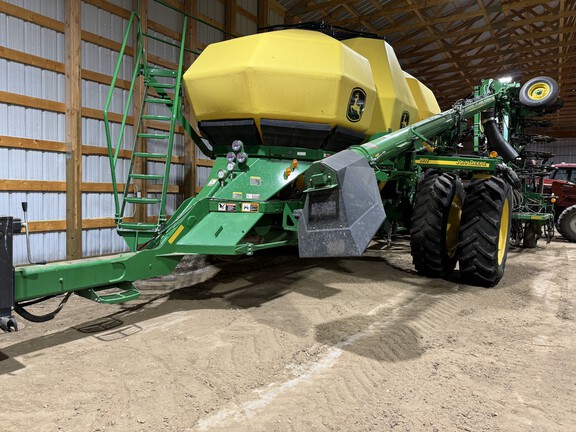 2018 John Deere 1870 Air Seeder