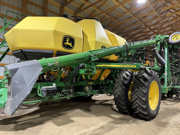 2018 John Deere 1870 Air Seeder