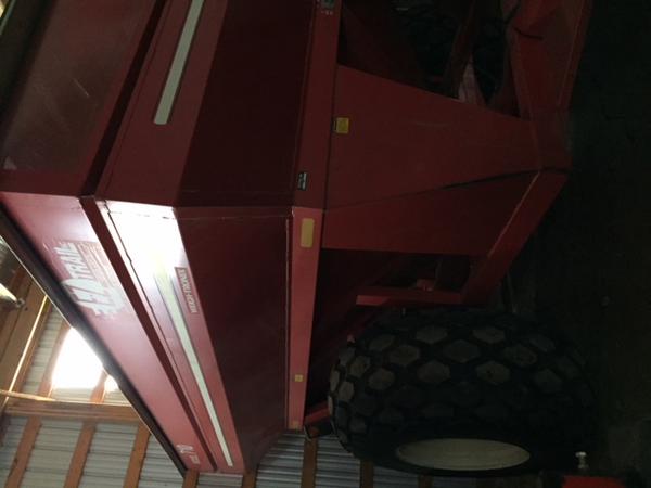 2006 Ezee-On 710 Grain Cart