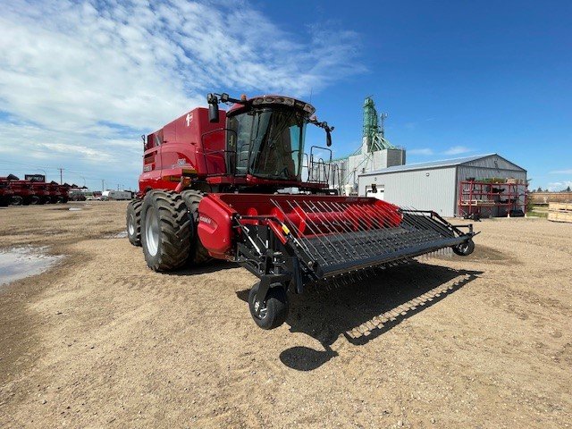2022 Case 8250 Combine