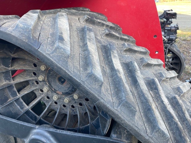 2018 Case 620Q Tractor Rubber Track