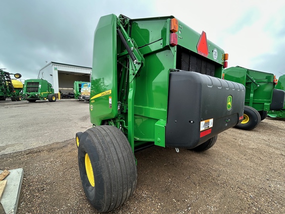 2022 John Deere 560M Baler/Round