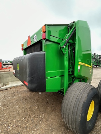 2022 John Deere 560M Baler/Round