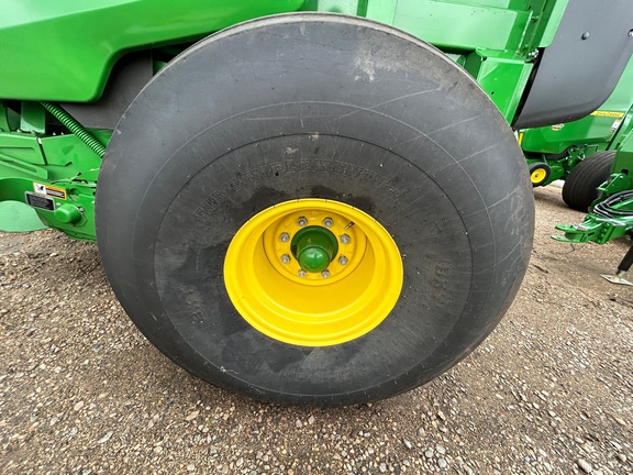 2022 John Deere 560M Baler/Round