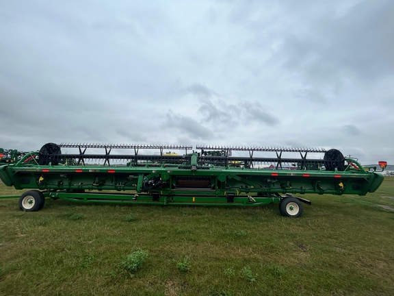 2019 John Deere 745FD Header Combine