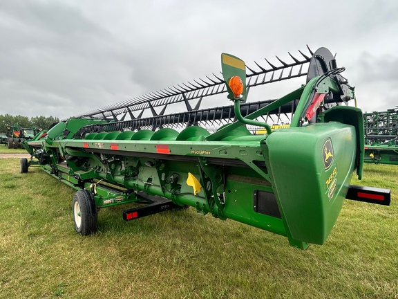 2019 John Deere 745FD Header Combine