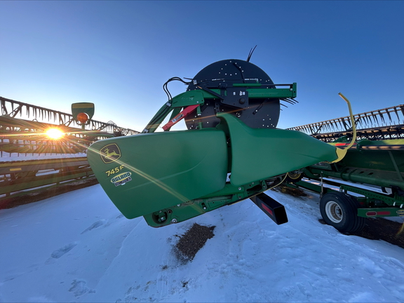 2019 John Deere 745FD Header Combine