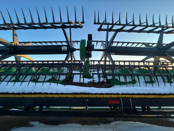 2019 John Deere 745FD Header Combine