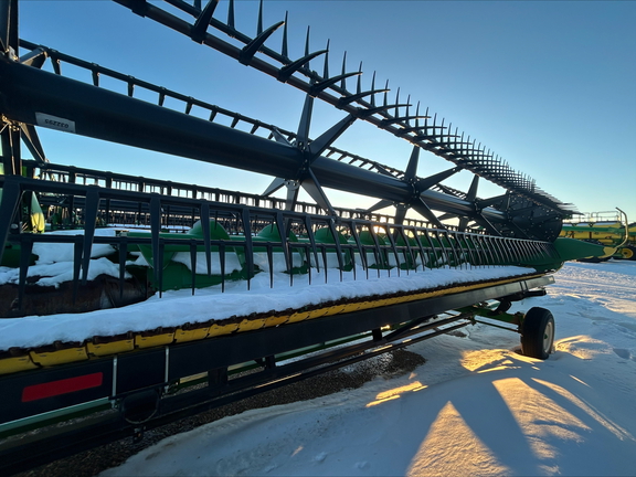 2019 John Deere 745FD Header Combine