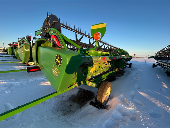 2019 John Deere 745FD Header Combine