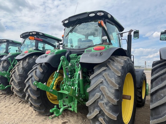 2019 John Deere 6175R Tractor