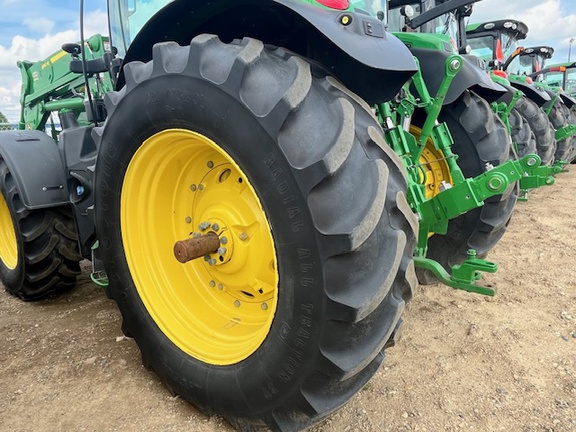 2019 John Deere 6175R Tractor