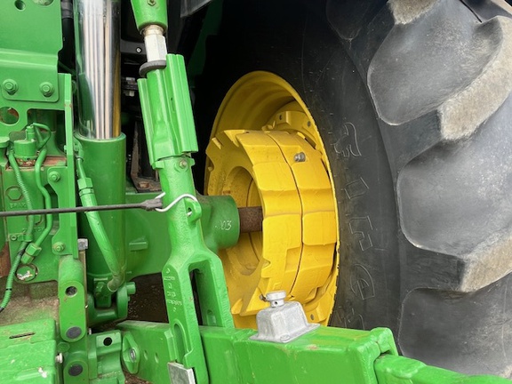 2019 John Deere 6175R Tractor