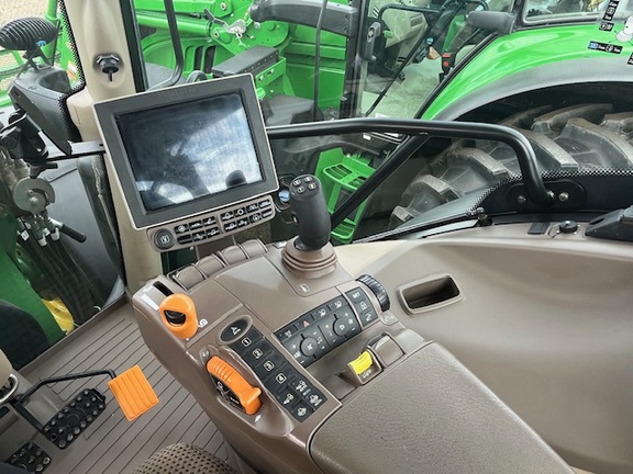 2019 John Deere 6175R Tractor