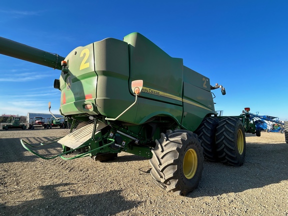 2020 John Deere S790 Combine