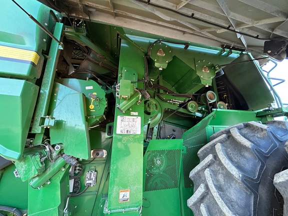 2020 John Deere S790 Combine