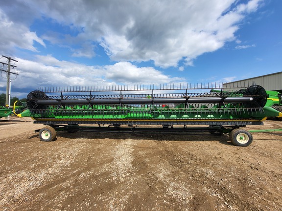 2019 John Deere 735FD Header Combine