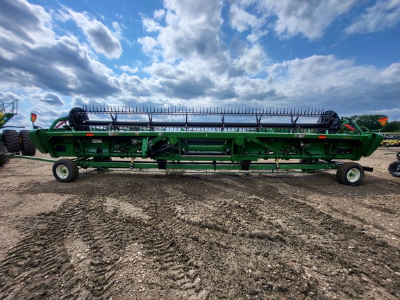 2019 John Deere 735FD Header Combine