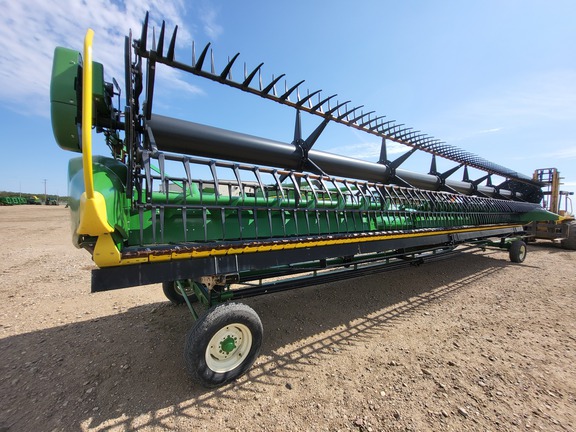 2019 John Deere 735FD Header Combine