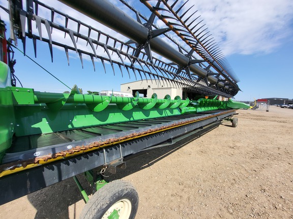 2019 John Deere 735FD Header Combine