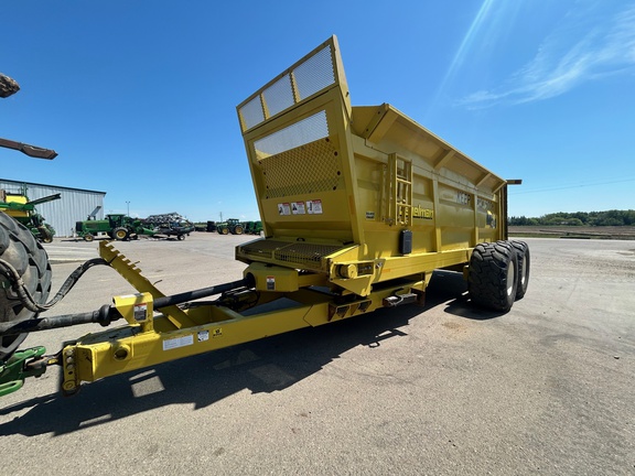 2021 Degelman M34 Manure Spreader