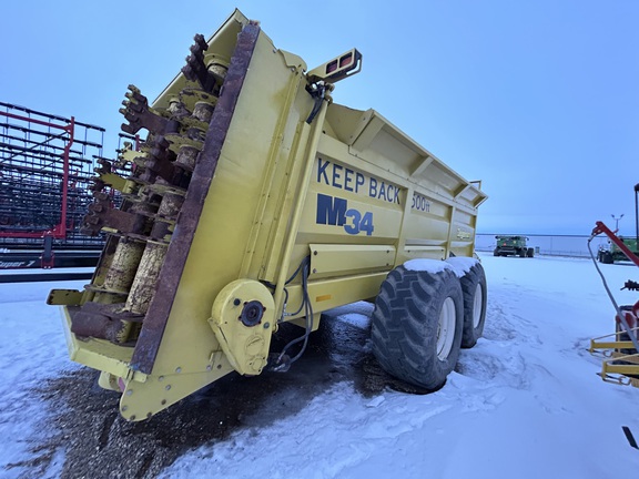 2021 Degelman M34 Manure Spreader