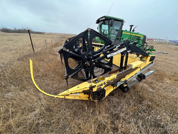 2010 John Deere A400 Windrower