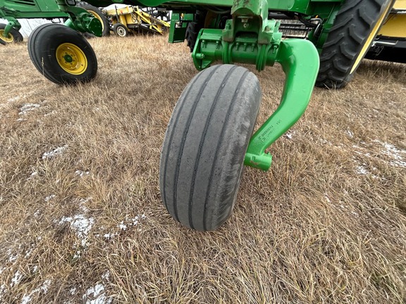 2010 John Deere A400 Windrower