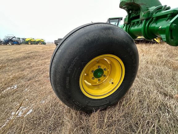 2010 John Deere A400 Windrower