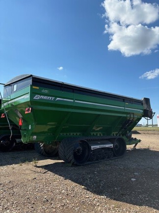 2021 Brent 1596 Grain Cart