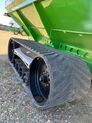 2021 Brent 1596 Grain Cart