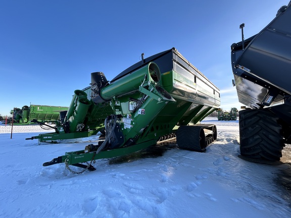 2021 Brent 1596 Grain Cart