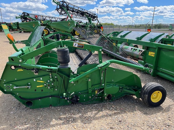 2015 John Deere 615P Header Combine