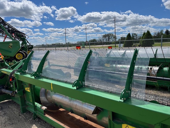 2015 John Deere 615P Header Combine