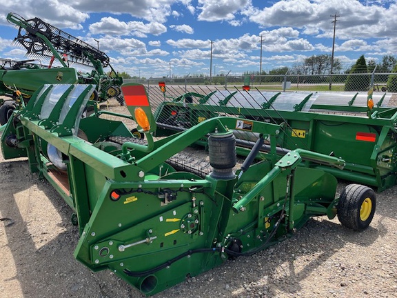 2015 John Deere 615P Header Combine