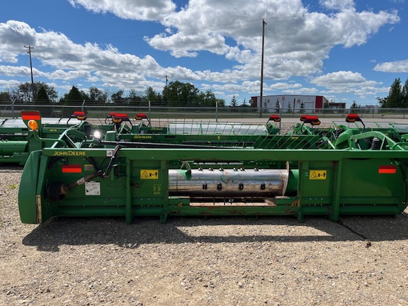 2014 John Deere 615P Header Combine