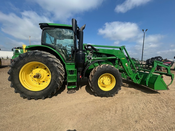 2017 John Deere 6175R Tractor