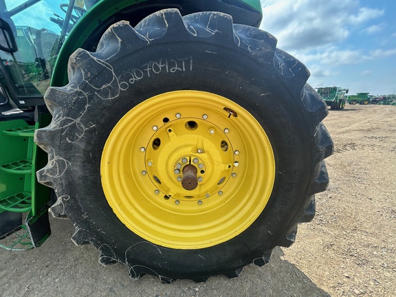 2017 John Deere 6175R Tractor