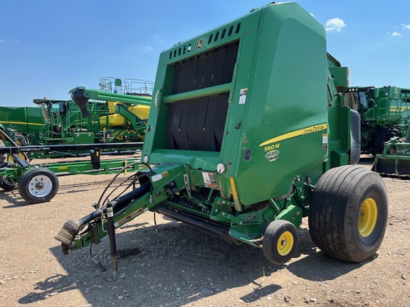 2018 John Deere 560M Baler/Round