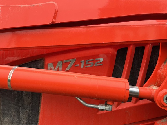 2022 Kubota M7-152 Tractor