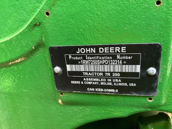 2023 John Deere 7R 250 Tractor