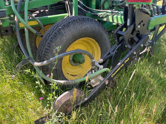 2013 John Deere 1870 Air Seeder