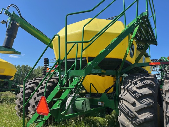 2013 John Deere 1870 Air Seeder